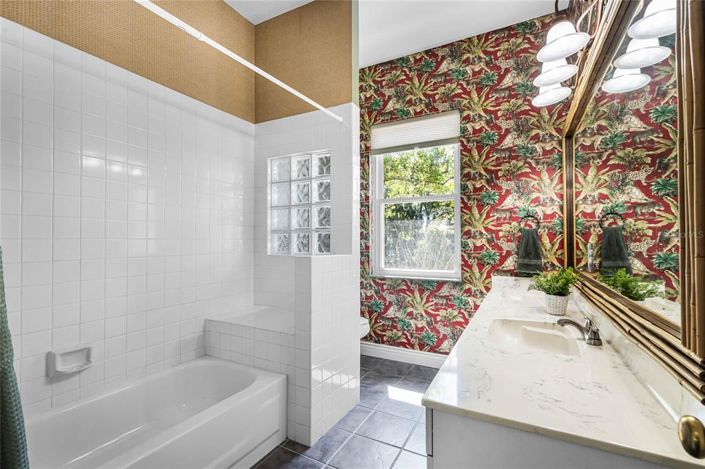 Image No.25-4 Bed Property for sale