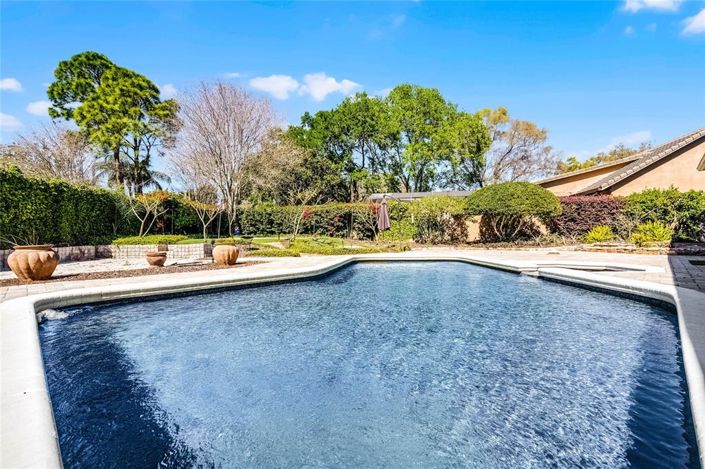 Image No.50-4 Bed Property for sale