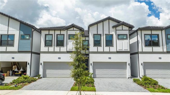 Image No.1-Maison de ville de 5 chambres à vendre à Orlando