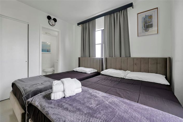 Image No.24-2 Bed Property for sale