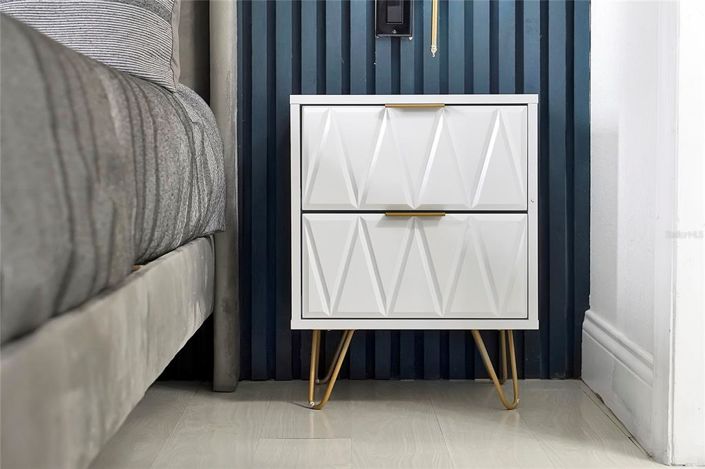 Image No.27-2 Bed Property for sale