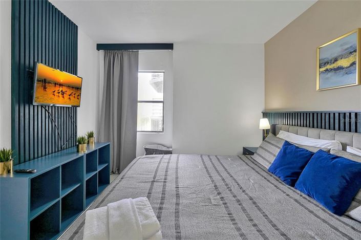 Image No.32-2 Bed Property for sale