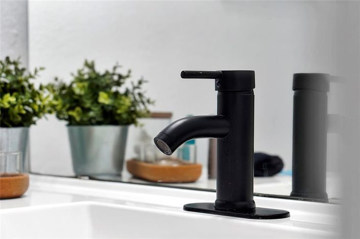 Image No.38-2 Bed Property for sale