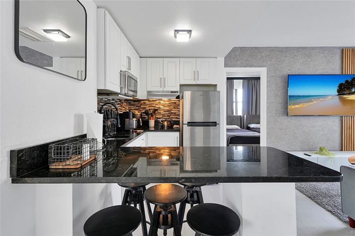 Image No.7-2 Bed Property for sale