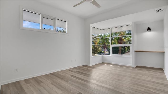 Image No.39-5 Bed Property for sale