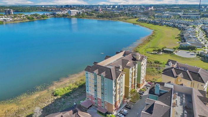 Image No.1-Propriété de 2 chambres à vendre à Orlando