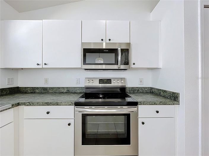 Image No.11-5 Bed Property for sale