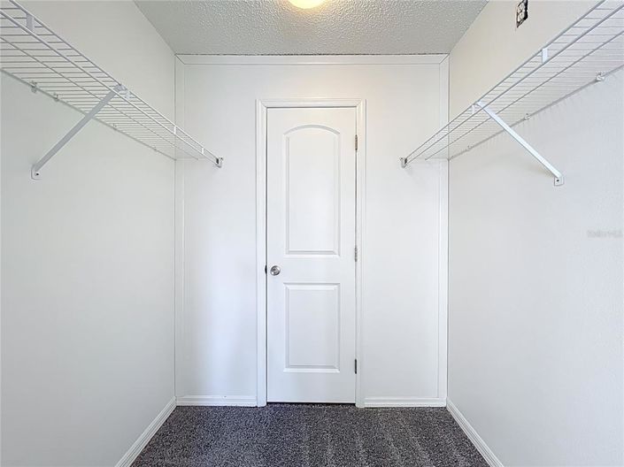 Image No.27-5 Bed Property for sale