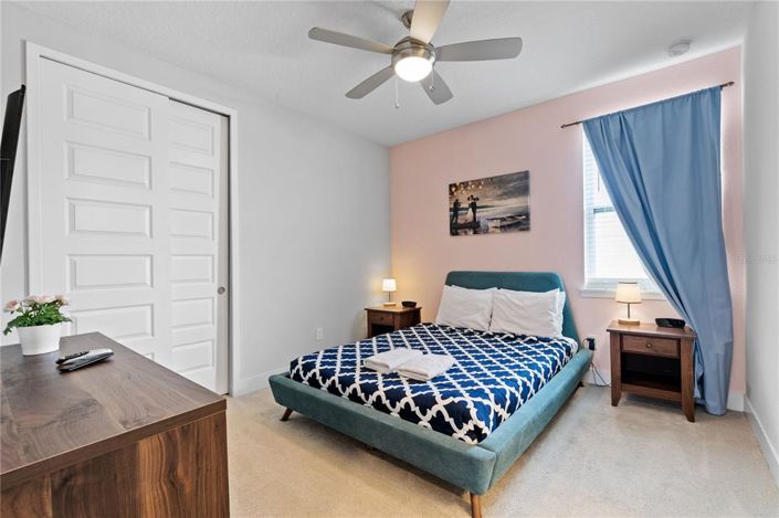 Image No.42-6 Bed Property for sale