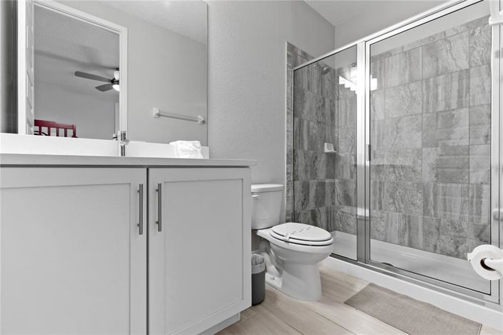 Image No.44-6 Bed Property for sale