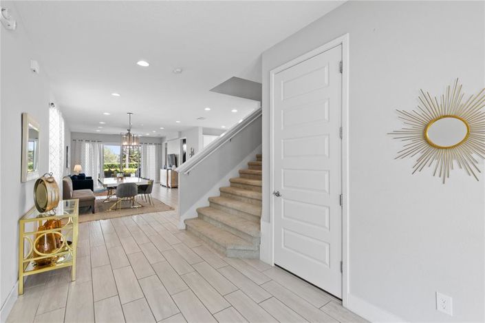 Image No.9-6 Bed Property for sale