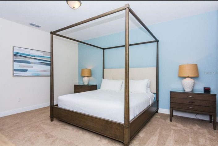 Image No.14-8 Bed Property for sale