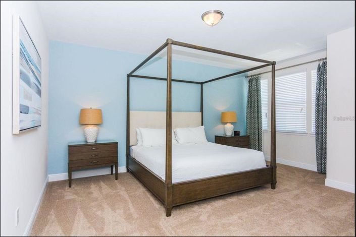 Image No.15-8 Bed Property for sale