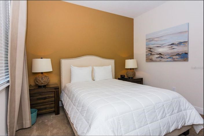 Image No.23-8 Bed Property for sale