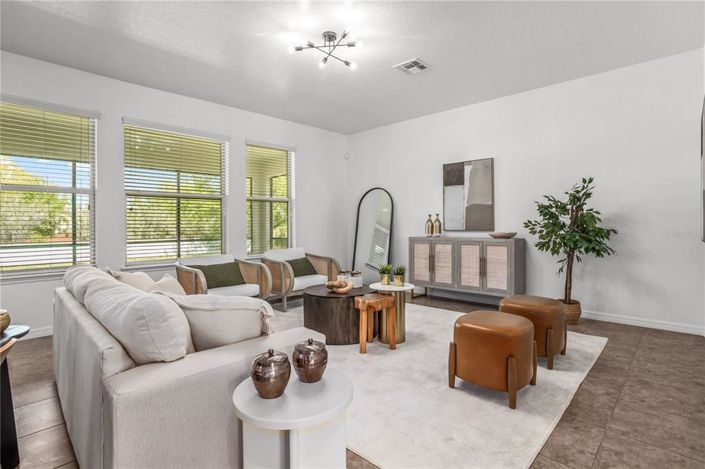 Image No.11-5 Bed Property for sale