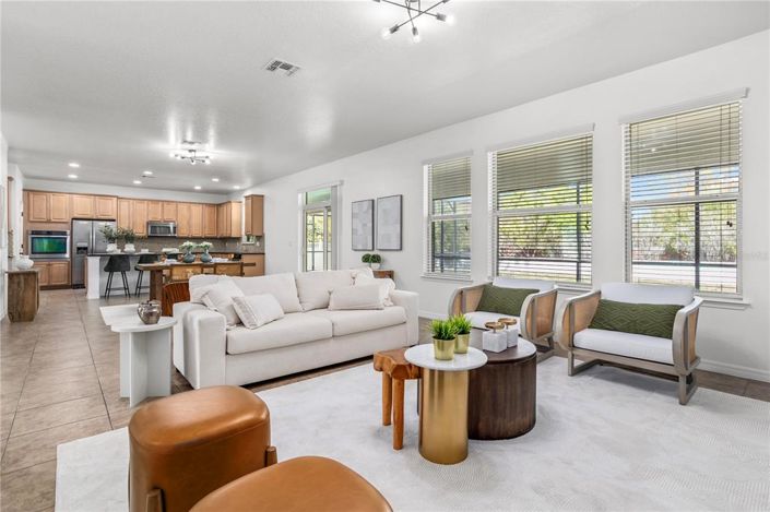 Image No.12-5 Bed Property for sale