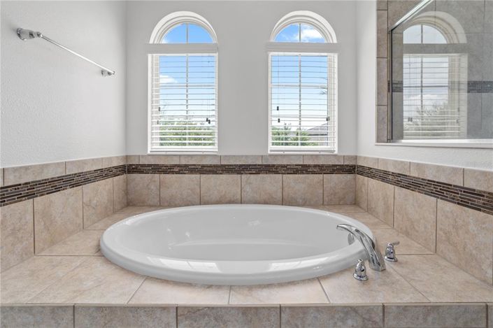 Image No.31-5 Bed Property for sale