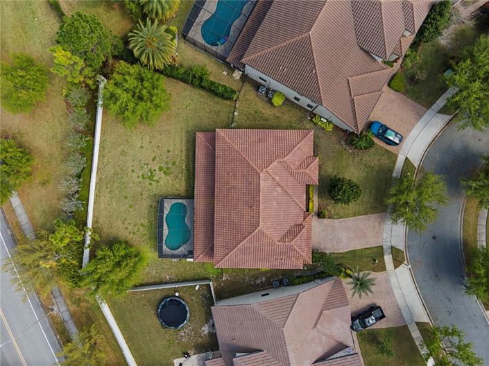 Image No.58-5 Bed Property for sale