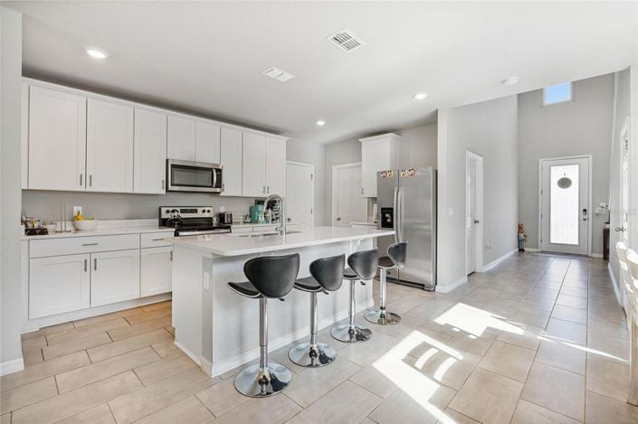 Image No.5-4 Bed Property for sale