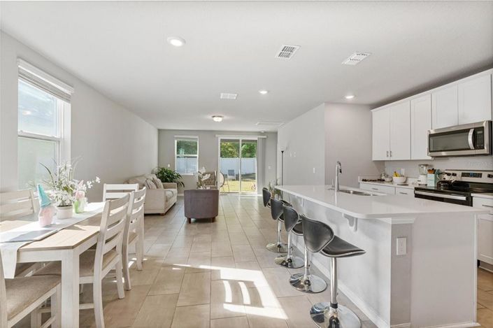 Image No.7-4 Bed Property for sale