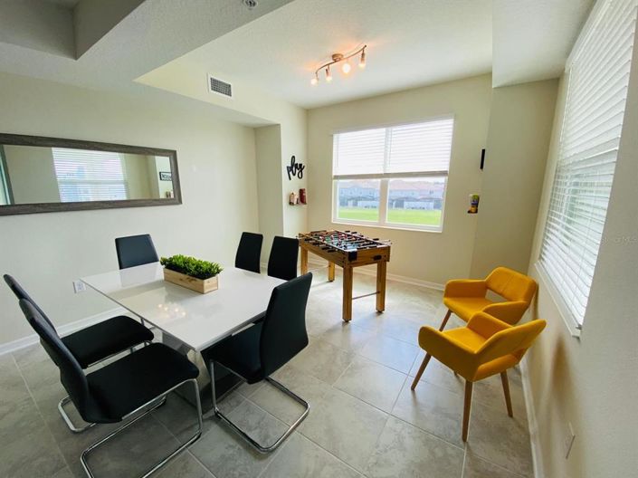 Image No.10-2 Bed Property for sale