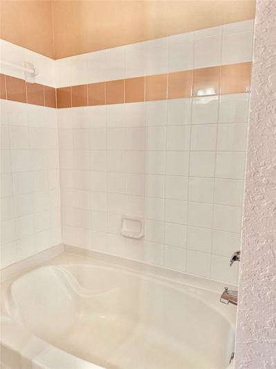 Image No.9-2 Bed Property for sale