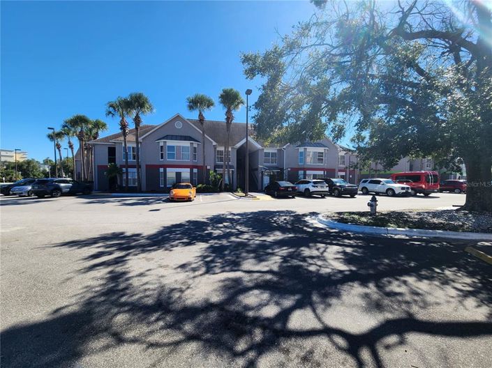 Image No.2-Propriété de 2 chambres à vendre à Kissimmee