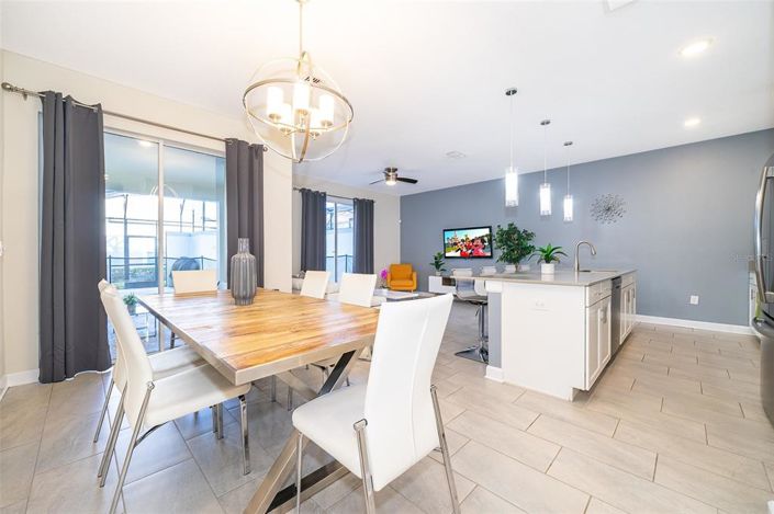 Image No.12-4 Bed Townhouse for sale