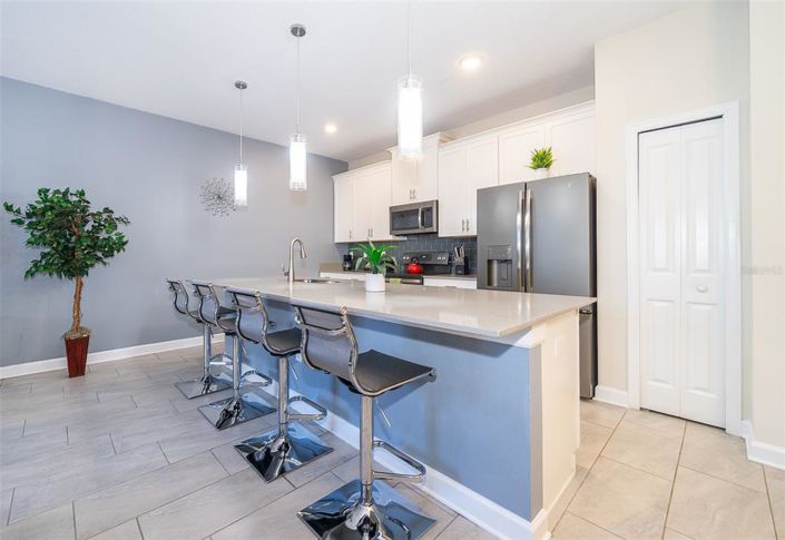 Image No.13-4 Bed Townhouse for sale