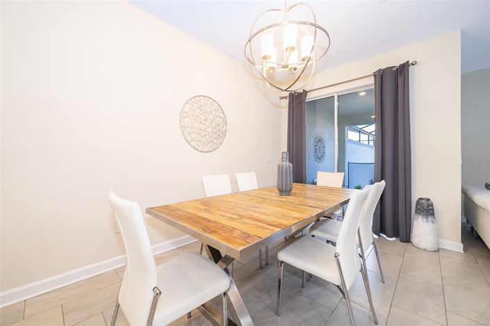 Image No.19-4 Bed Townhouse for sale