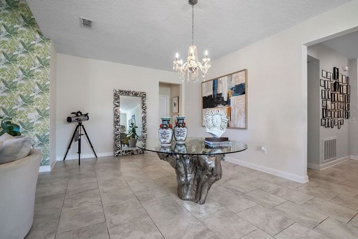 Image No.11-4 Bed Property for sale