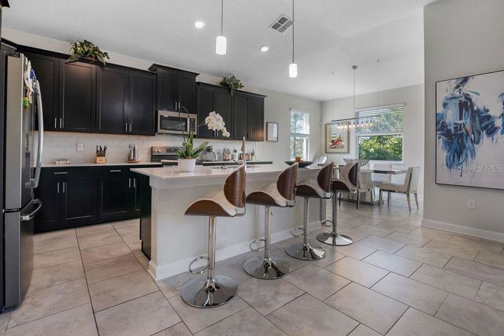 Image No.13-4 Bed Property for sale