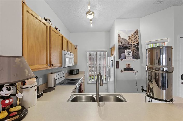 Image No.10-3 Bed Townhouse for sale