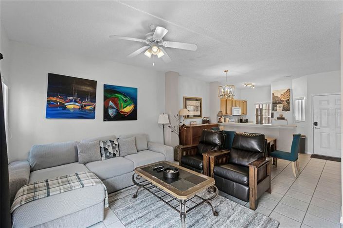 Image No.16-3 Bed Townhouse for sale