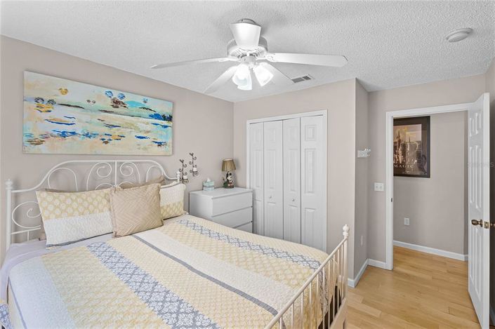 Image No.21-3 Bed Townhouse for sale