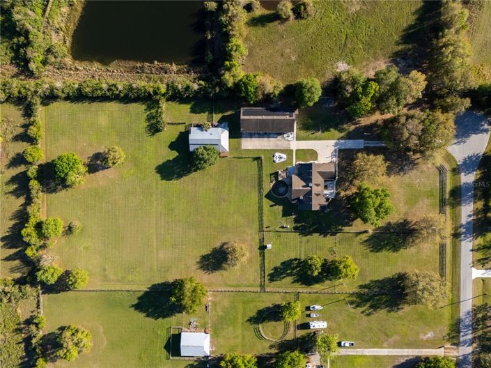 Image No.10-5 Bed Property for sale