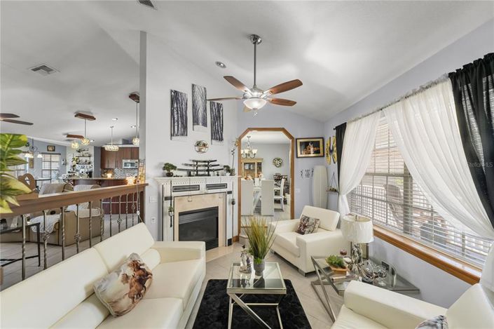 Image No.17-5 Bed Property for sale