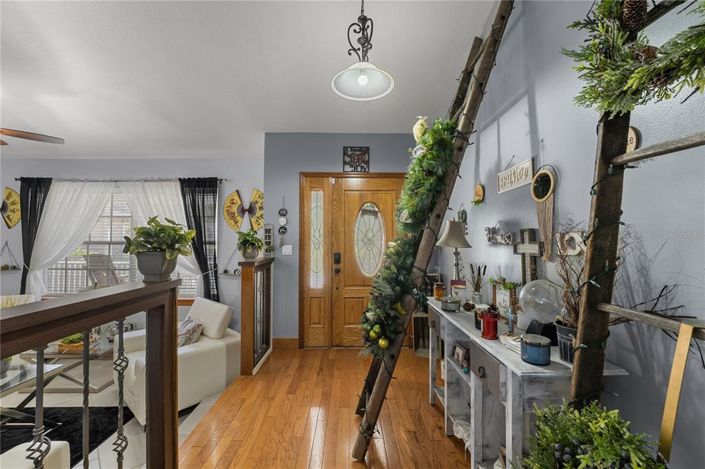 Image No.18-5 Bed Property for sale