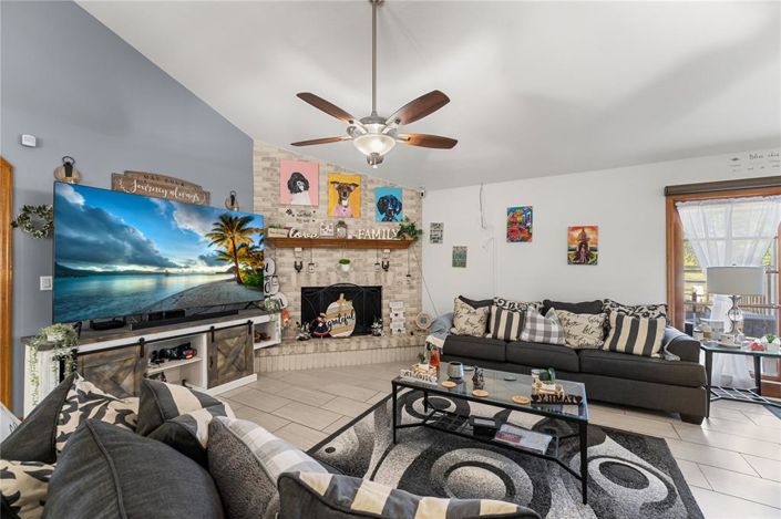 Image No.21-5 Bed Property for sale