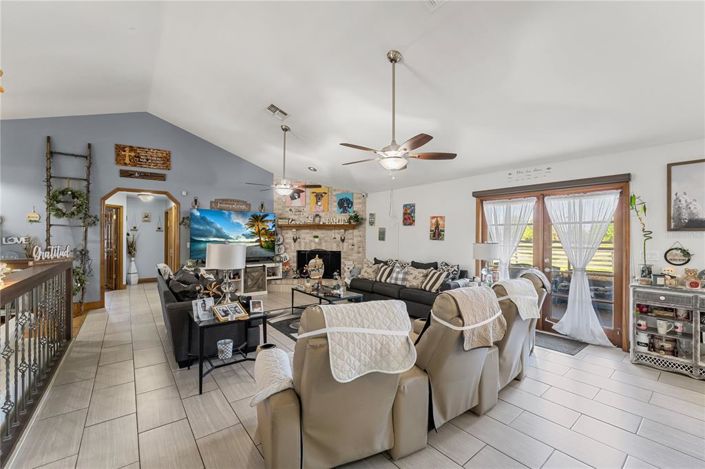 Image No.23-5 Bed Property for sale