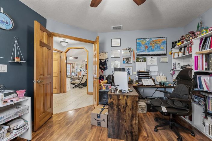 Image No.41-5 Bed Property for sale