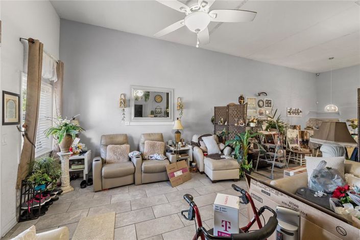 Image No.48-5 Bed Property for sale