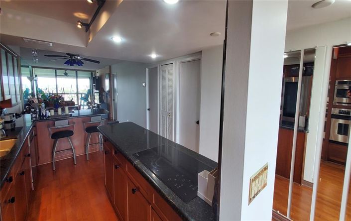 Image No.12-2 Bed Property for sale