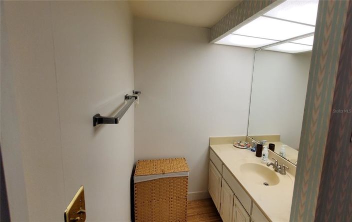 Image No.21-2 Bed Property for sale