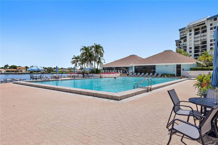 Image No.24-2 Bed Property for sale