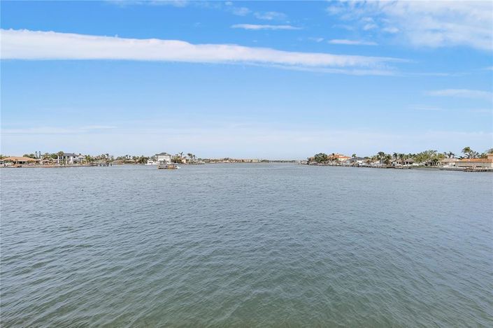 Image No.40-2 Bed Property for sale