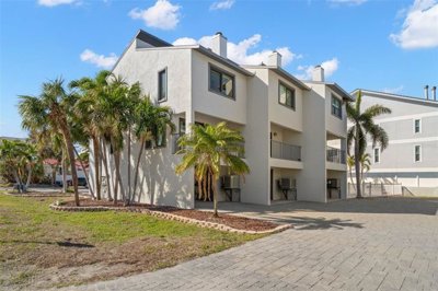 1 - Treasure Island, Maison de ville