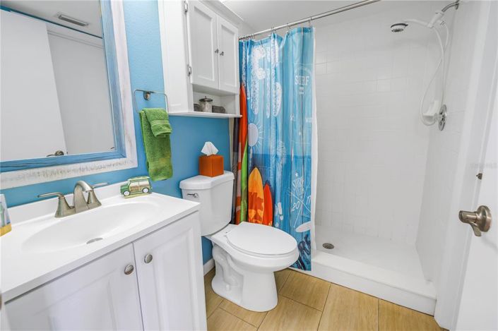 Image No.22-2 Bed Property for sale