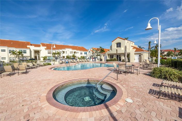 Image No.30-2 Bed Property for sale