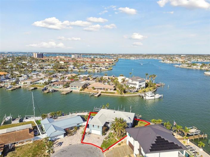 Image No.4-Propriété de 4 chambres à vendre à Treasure Island